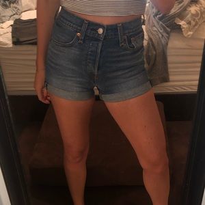Levi Shorts, Size 25